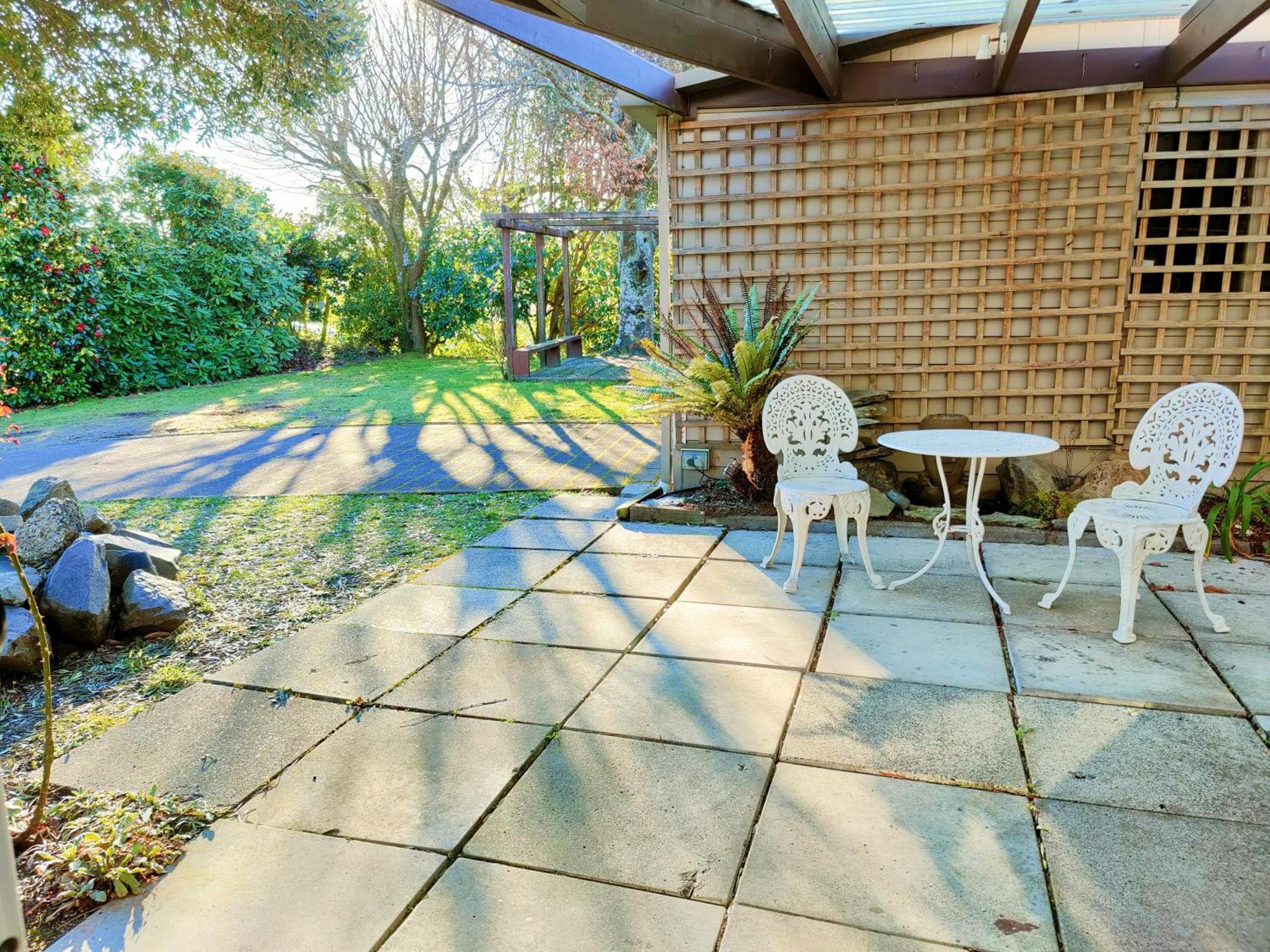 Delight In Birch-Lake View Holiday Home Taupo Eksteriør billede